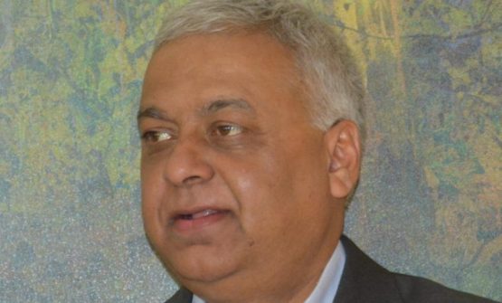 पूर्वगृहमन्त्रीको दुर्घटना ‘ओभरटेकले’