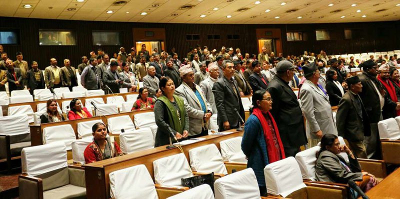 एमालेसहितका विपक्षीले संसद् चल्न दिएनन्