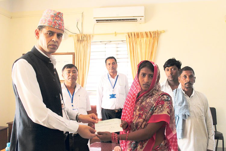 कहिल्यै नदेखेको पतिको नाममा ९० लाख क्षतिपूर्ति