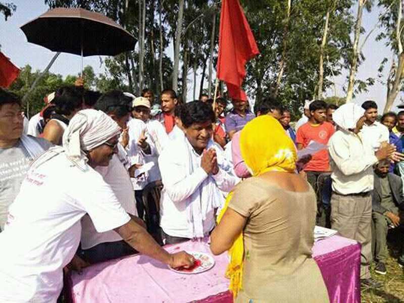 खजुरा गाउँपालिका माओवादीमय बन्दै, मालेका अध्यक्ष पदका उम्मेदवार नै माओवादीमा प्रवेश