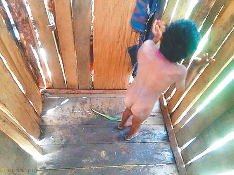 बालक ४ वर्षदेखि खोरमा