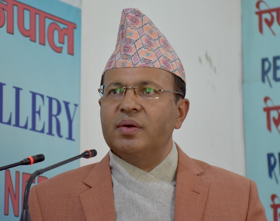 प्रधानमन्त्री देउवाका ज्वाईलाई खुसी पार्न सशस्त्रमा गृहसचीव रेग्मीले गरे नियमविपरीत यस्तो काम