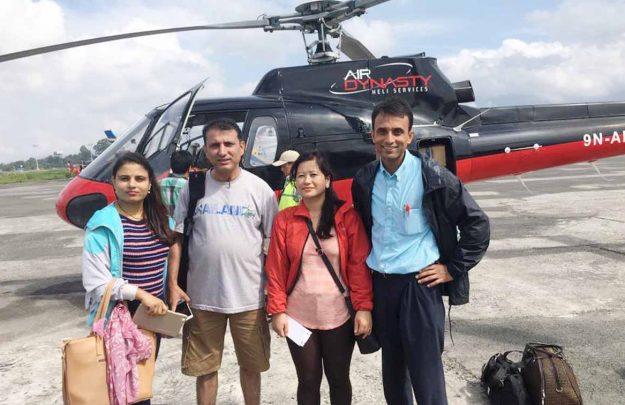 अज्ञात रोगबाट प्रभावित रुकुमको खदीमा हेलिकोप्टरबाट चिकित्सकको टोली पुग्यो