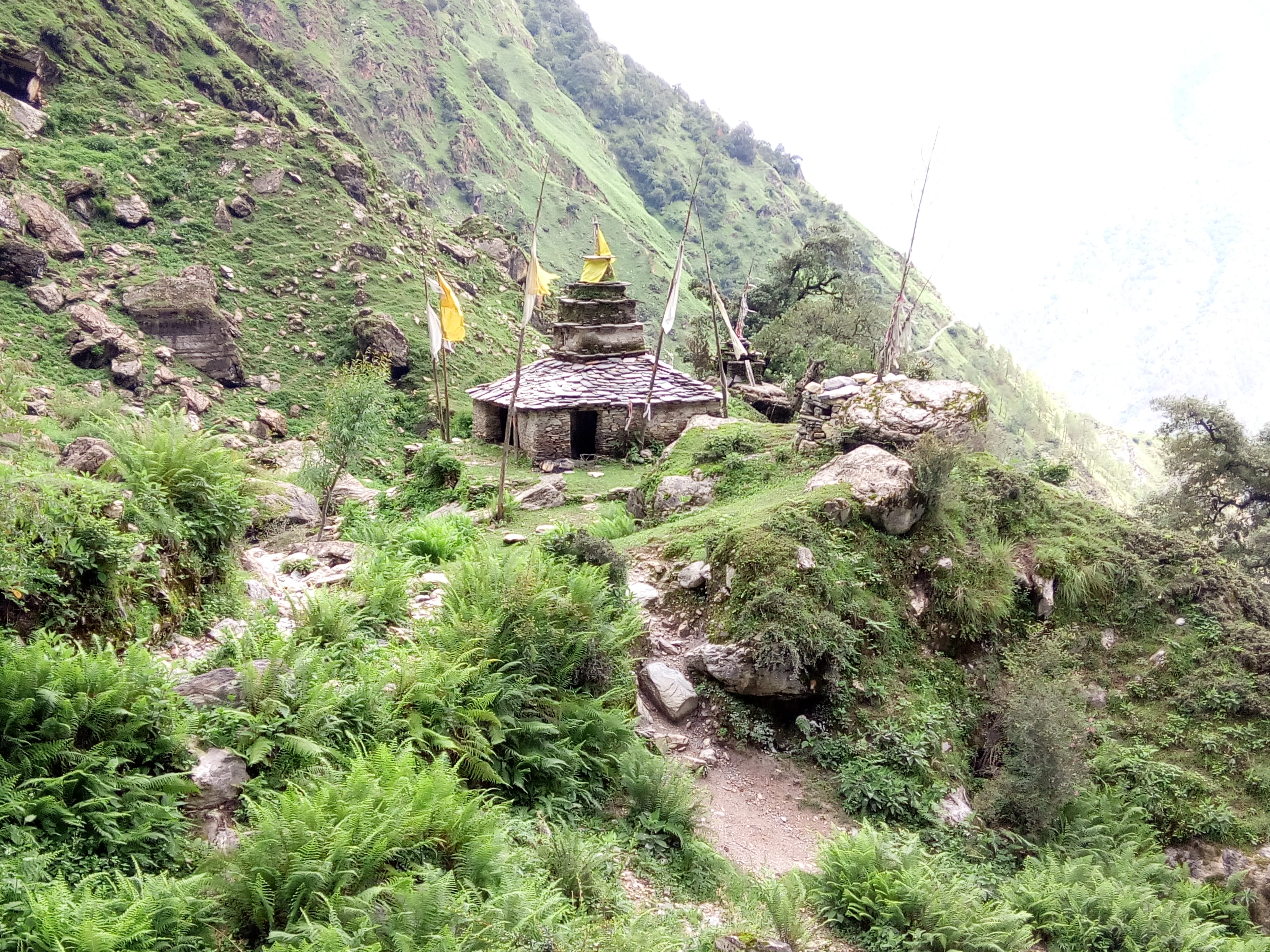 संरक्षण तथा प्रचार प्रसारको अभाबमा जिर्ण बन्दै कालिका मन्दिर ,मुटकेचुला तिर्थ स्थल