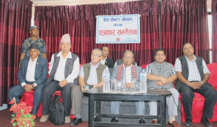 गोरखा पुगेका प्रचण्डले भने- ‘अलग बस्नुको औचित्य छैन, बाबुरामले छाडे तालमेल हुनसक्छ