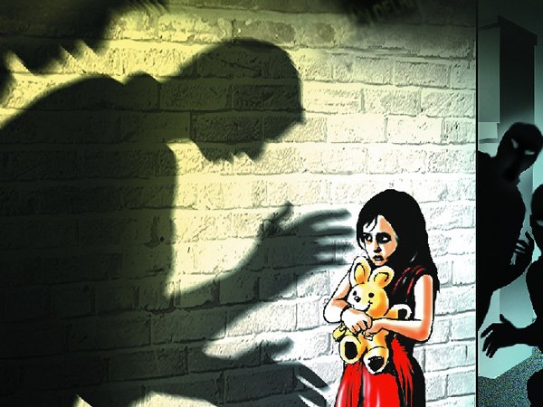 आफ्नै छ वर्षकी नातीनिलाई हजुरबुवाले गरे बलात्कार