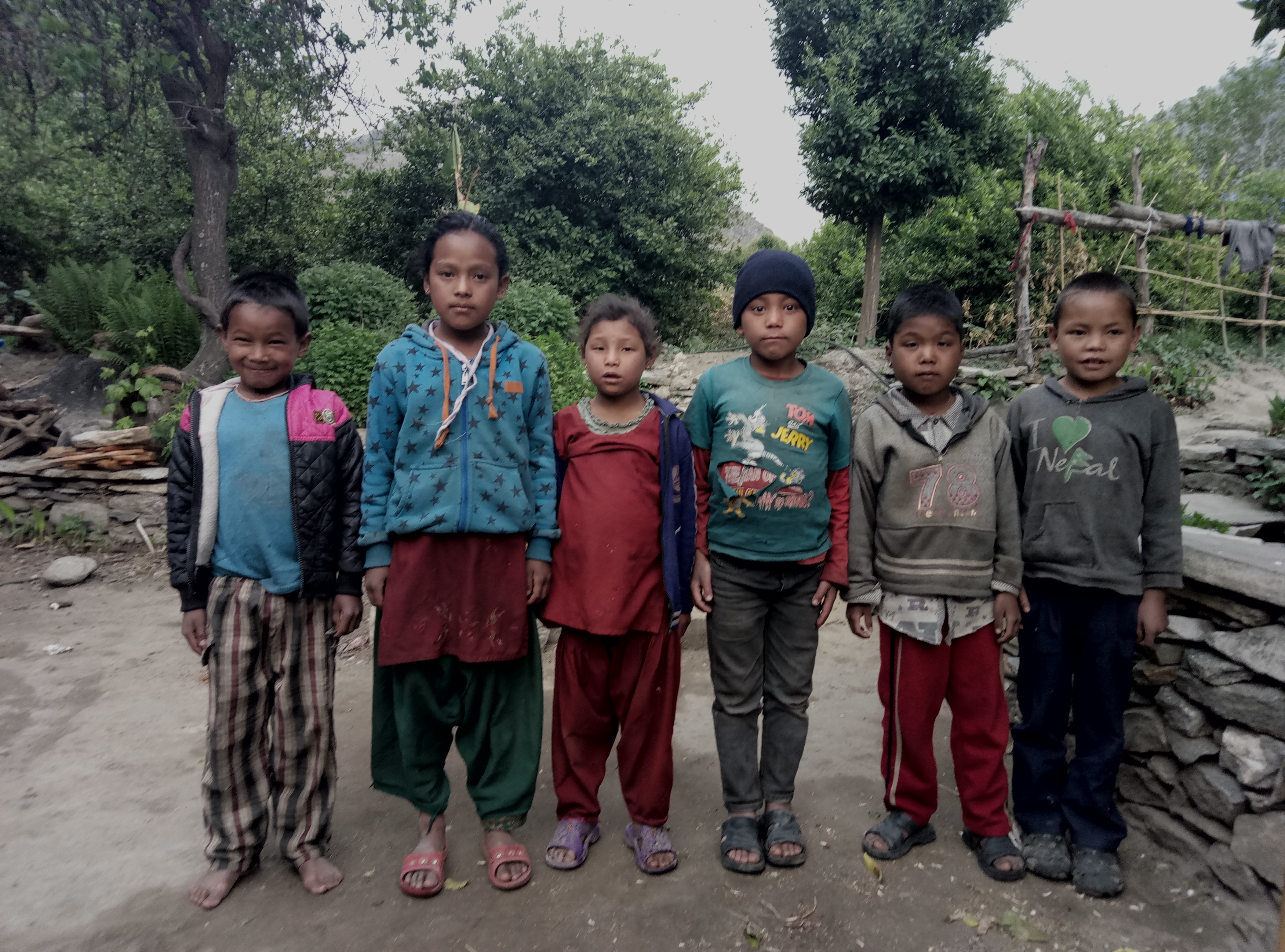 यी हुन पीडा नै पिडामा रहेका डोल्पाका अनाथ बालबालिका ,जसको साथमा कोहि छैन।