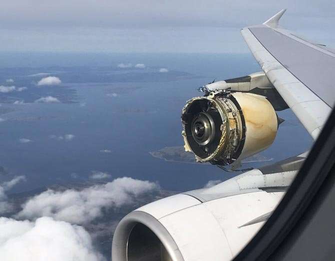 ५२० जना यात्रु चढेको विमान ३५ हजार फिट माथि हुँदा इन्जिन पड्कियो