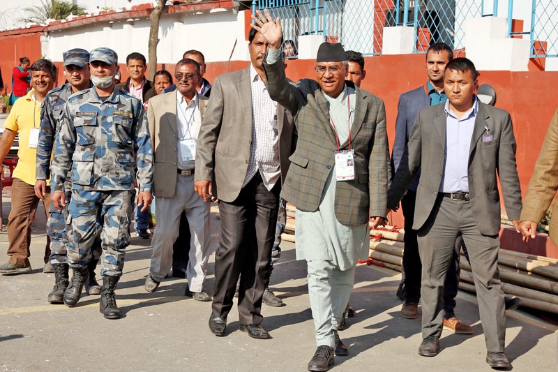 देउवाले ‘सहिद’ बनाएका यी हुन कांग्रेस ३० जिल्ला सभापति, नवप्रवेसीलाई पुल्पुल्याउँदा हात खाली