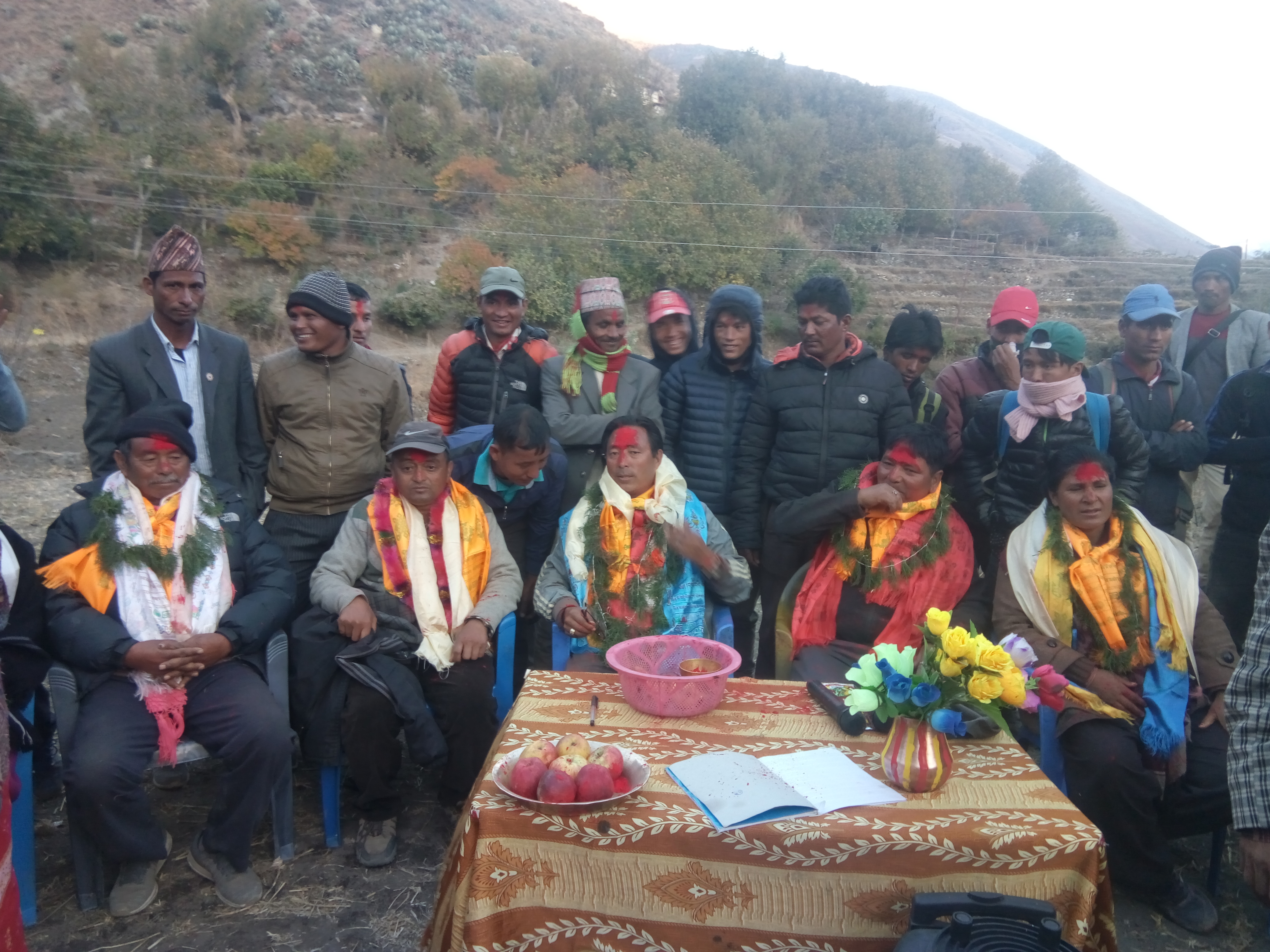 त्रिपुराकोटमा बामगठबन्धनको चुनावी सभाः तिन दर्जन धेरै एमालेमा  प्रवेश