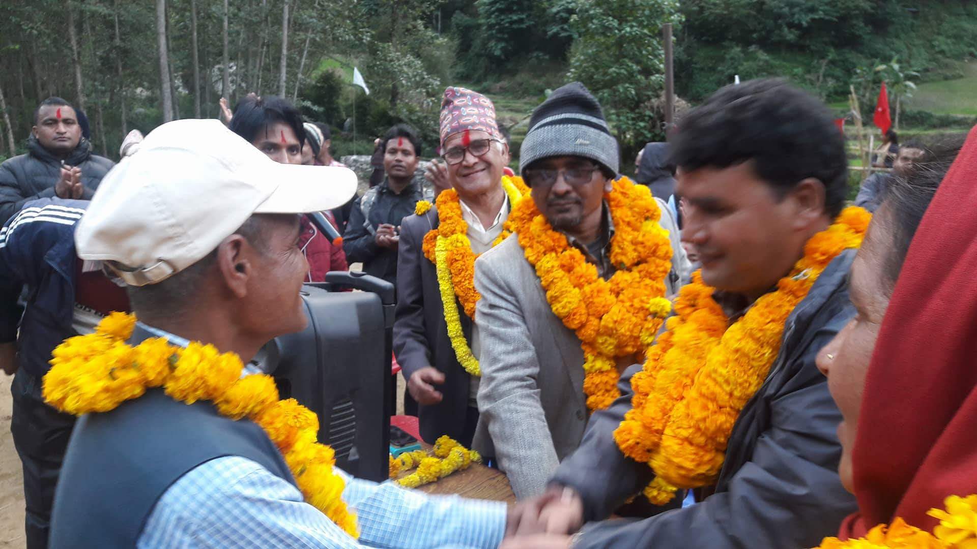 विप्लवका जिल्ला सदस्य माओवादी केन्द्रमा प्रवेश