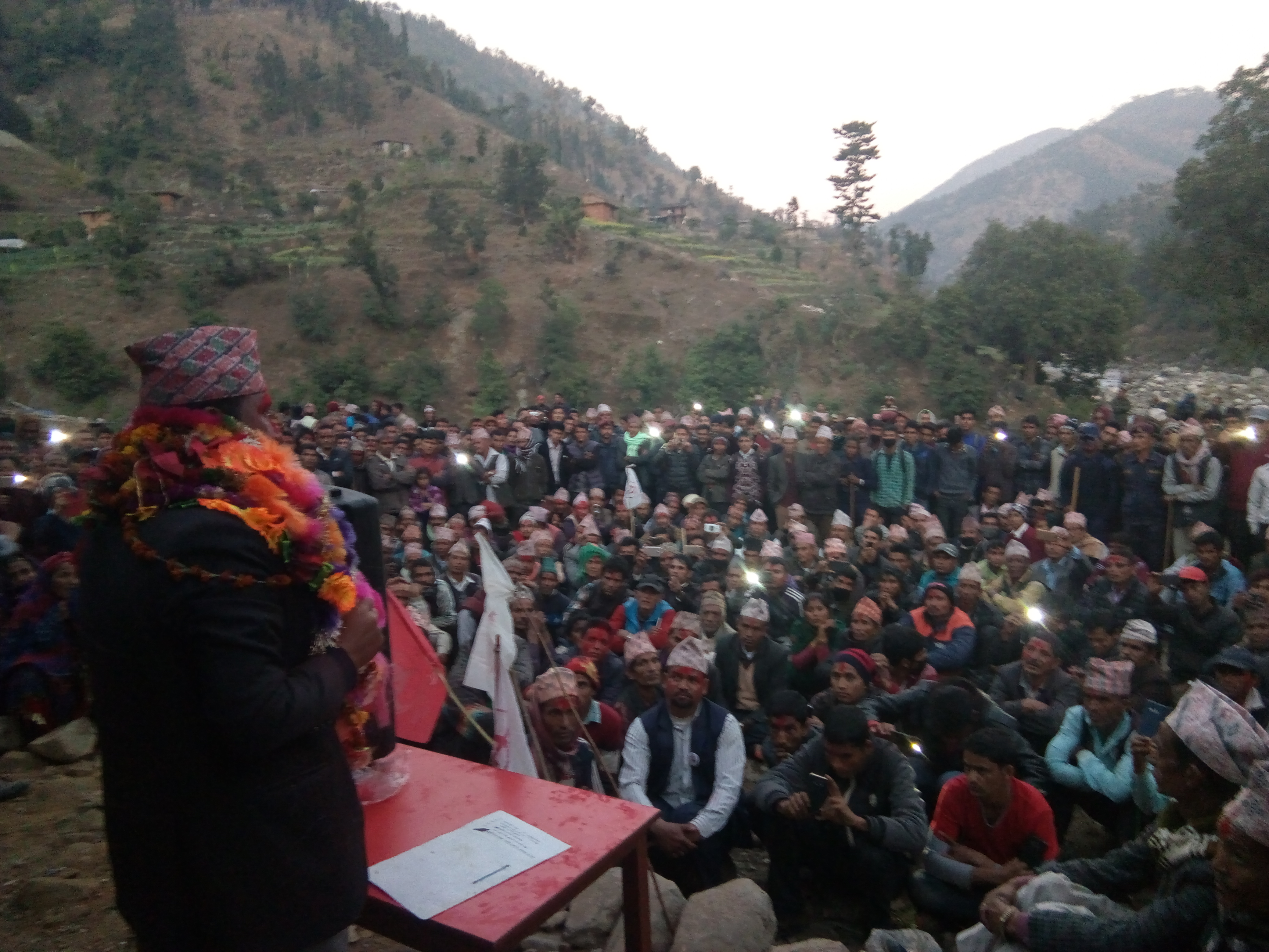 जाजरकोट  वामपन्थी गठवन्धन का विजयी सांसदहरु जनतालाई धन्यवाद दिन यसरी पुगे गाउँ फोटो फिचर