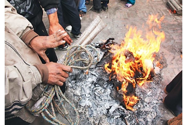 काठमाण्डौको तापक्रम बुधबार भन्दा २डिग्री घट्यो,हिमपात हुने सम्भावना ।