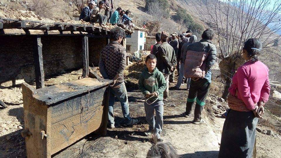 डोल्पामा आगलागिबाट २ लाख बराबरको क्षती