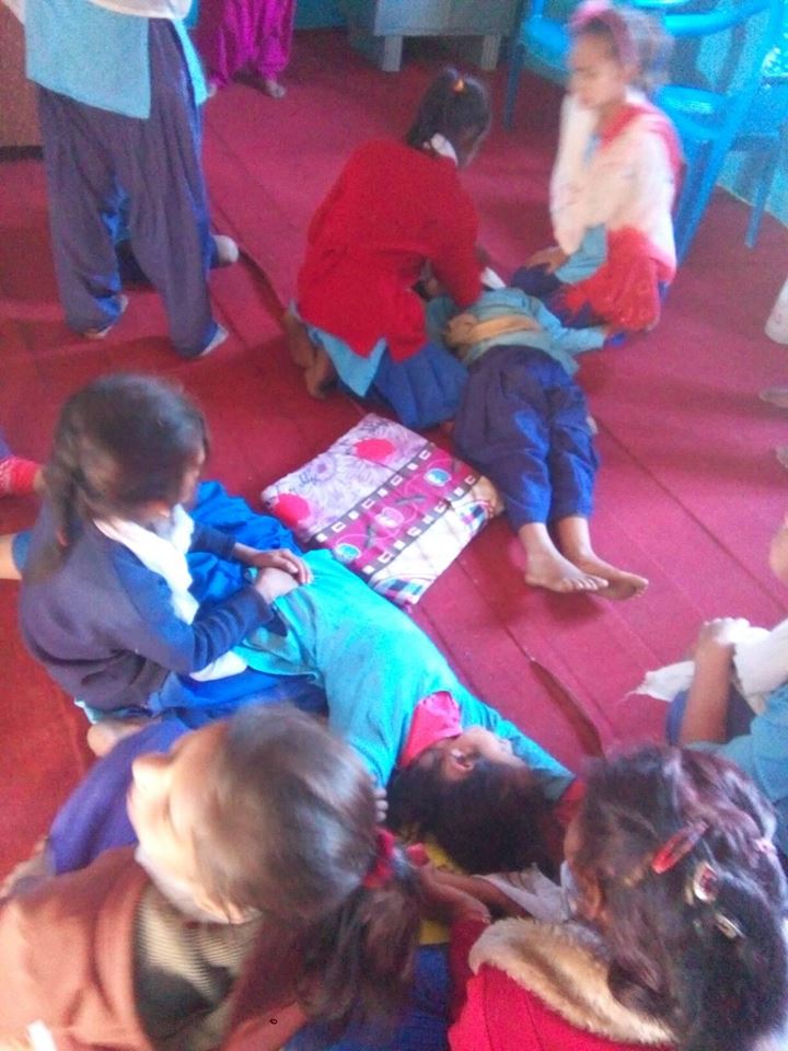 विद्यार्थीहरु वेहोस हुँदा दैनिक पढाई प्रभावित