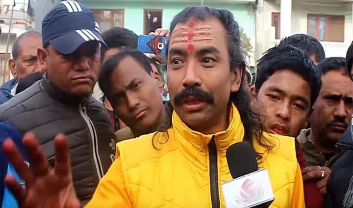 टिकाथली स्थित एउटा परिवारलाई एक महिनासम्म आतंकित पारेको भुतलाई तान्त्रिकले यसरी भगाए (भिडियोसहित)