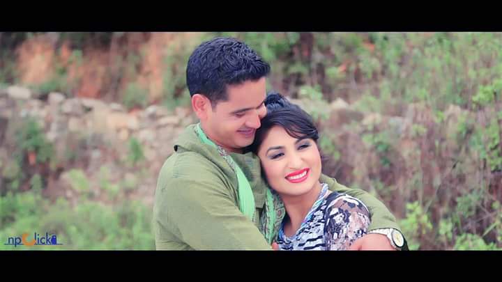 मोडेल अमृतको अभिनयमा  फेरि निरन्तर फोटो फिचर 