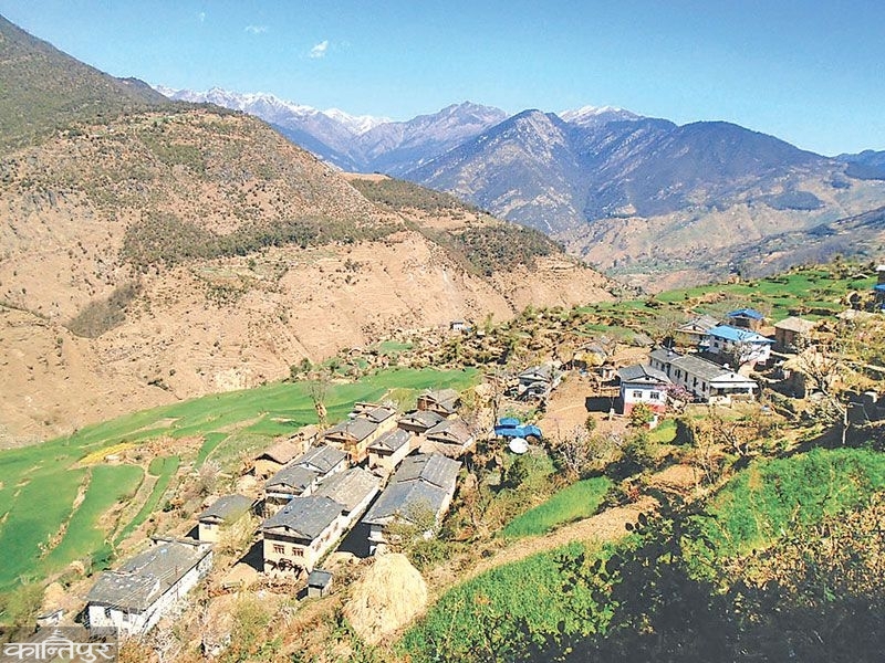 अभावै अभावको बारेकोट