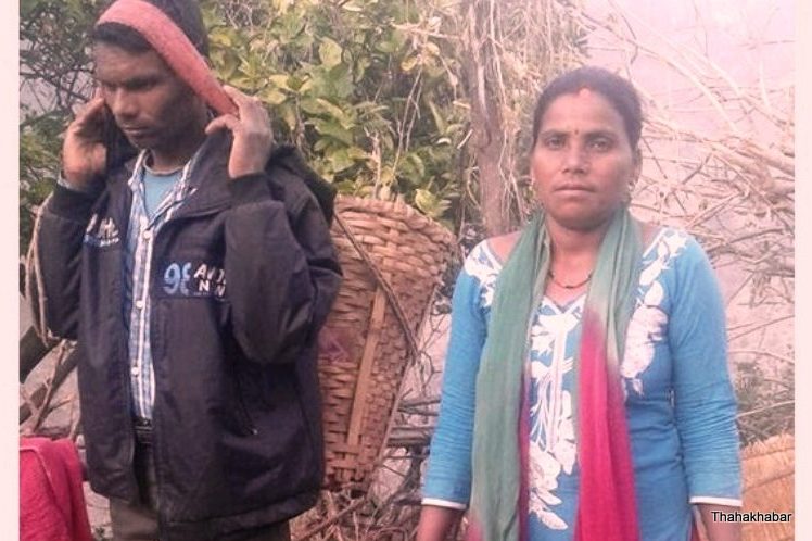गर्भवती महिलामा चेतनाको दियो बाल्दै एक नमुना जोडी