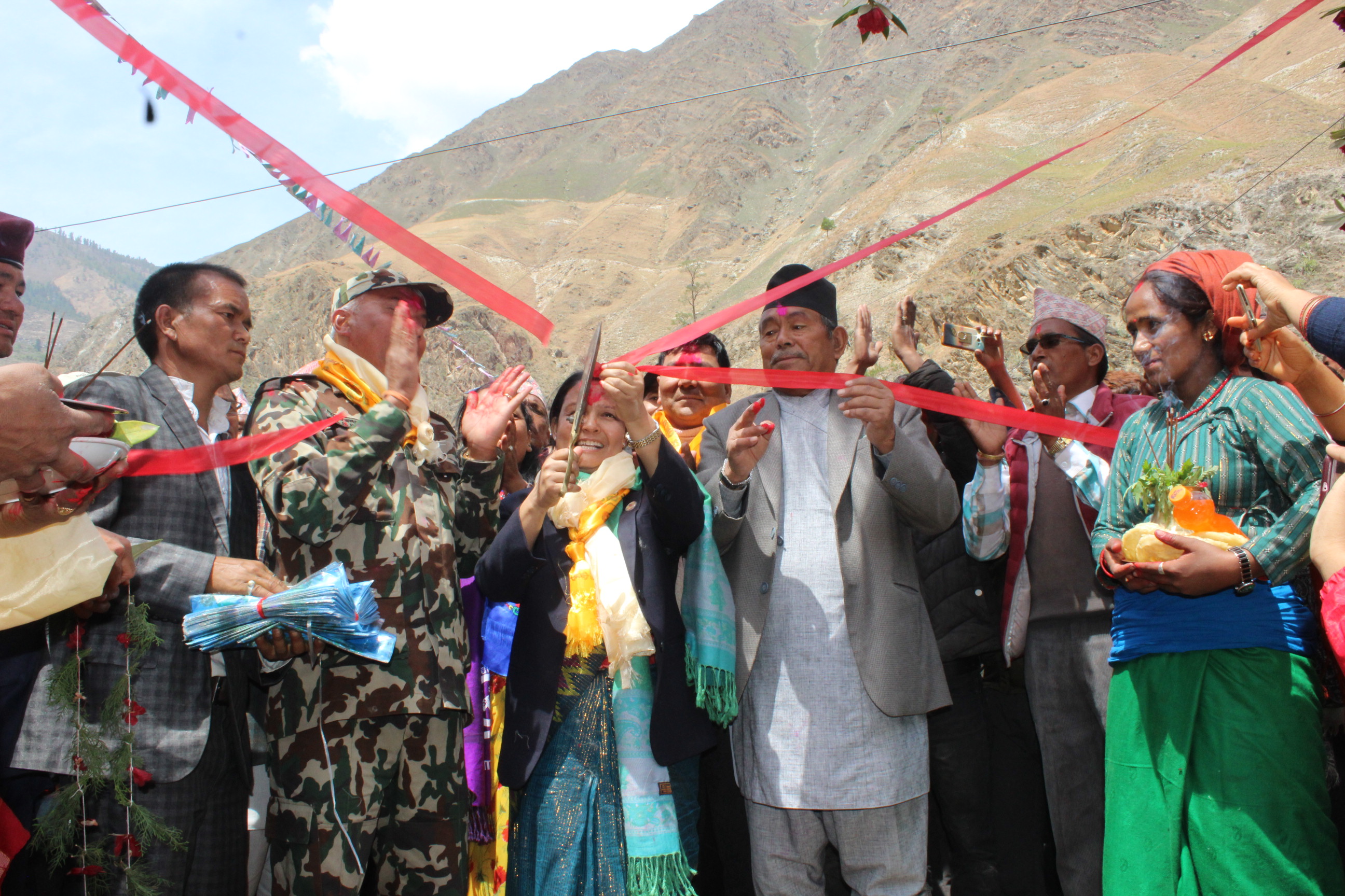 पहिलो पटक तल्लो डोल्पामा मोटर