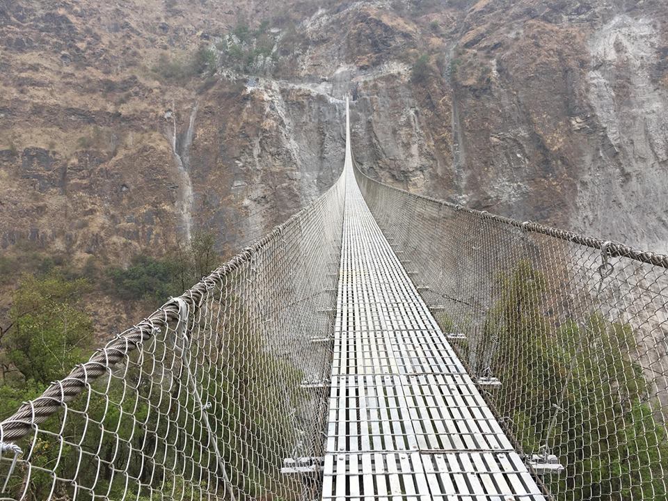 झोलुङ्गे पुल निर्माण भएपछि घण्टौँ लामो उकालो ओरालोको बाटो जम्मा तीस मिनेटमा छोटियो