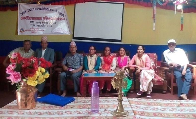 नलगाड नगरपालिकामा २८ जना बालबालिकाले पाए झोला