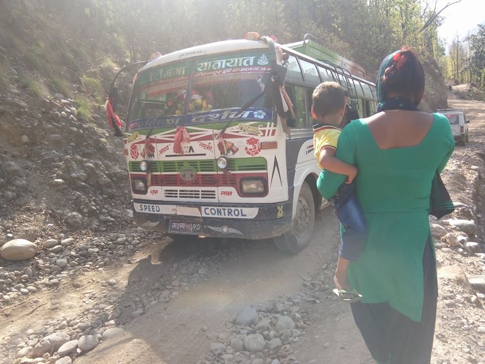 भेरी खवरका सम्पादक के सी माथि आक्रमण गर्न खोज्ने प्रहरी फन्दामा