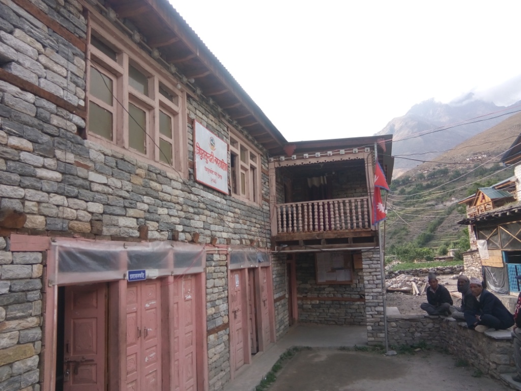 १५ दिन सम्म न भेटिए कर्मचारी न भेटिए जनप्रतिनिधी