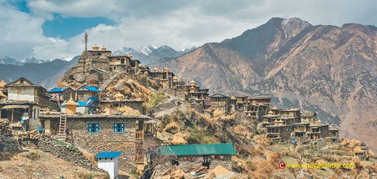 गाउँपालिकाको केन्द्र पुग्न दुई दिन पैदल 