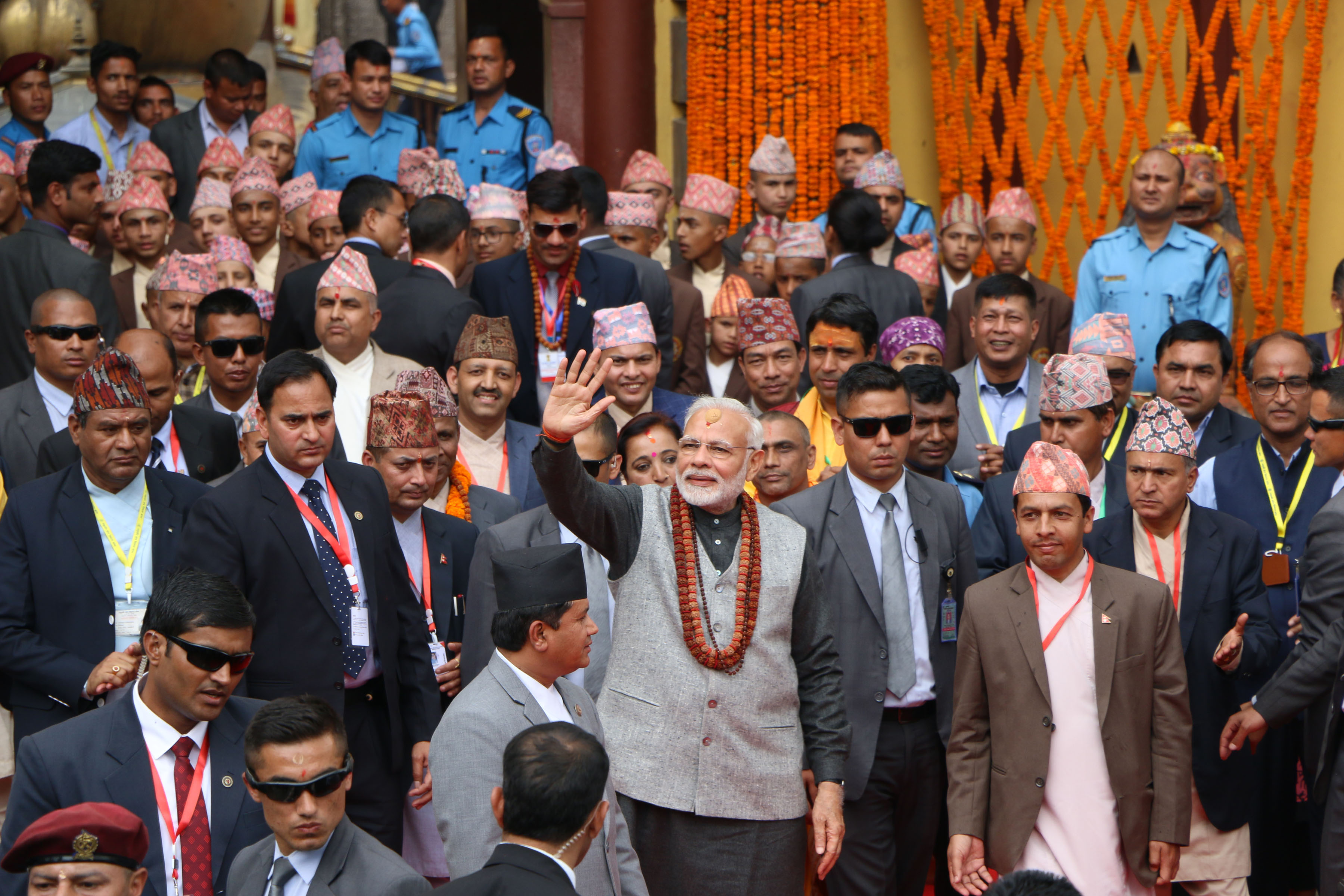 भारतीय प्रधानमन्त्री मोदी स्वदेश फिर्ता