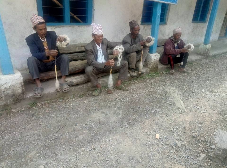 राडी, पाखी पेशा लोप हुँदै गएकोमा स्थानीय चिन्तित