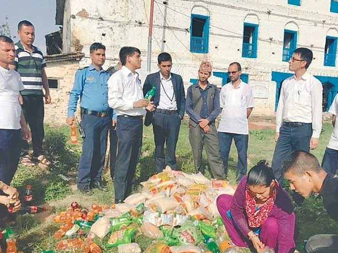 बजारमा म्याद नाघेका खाद्यवस्तु