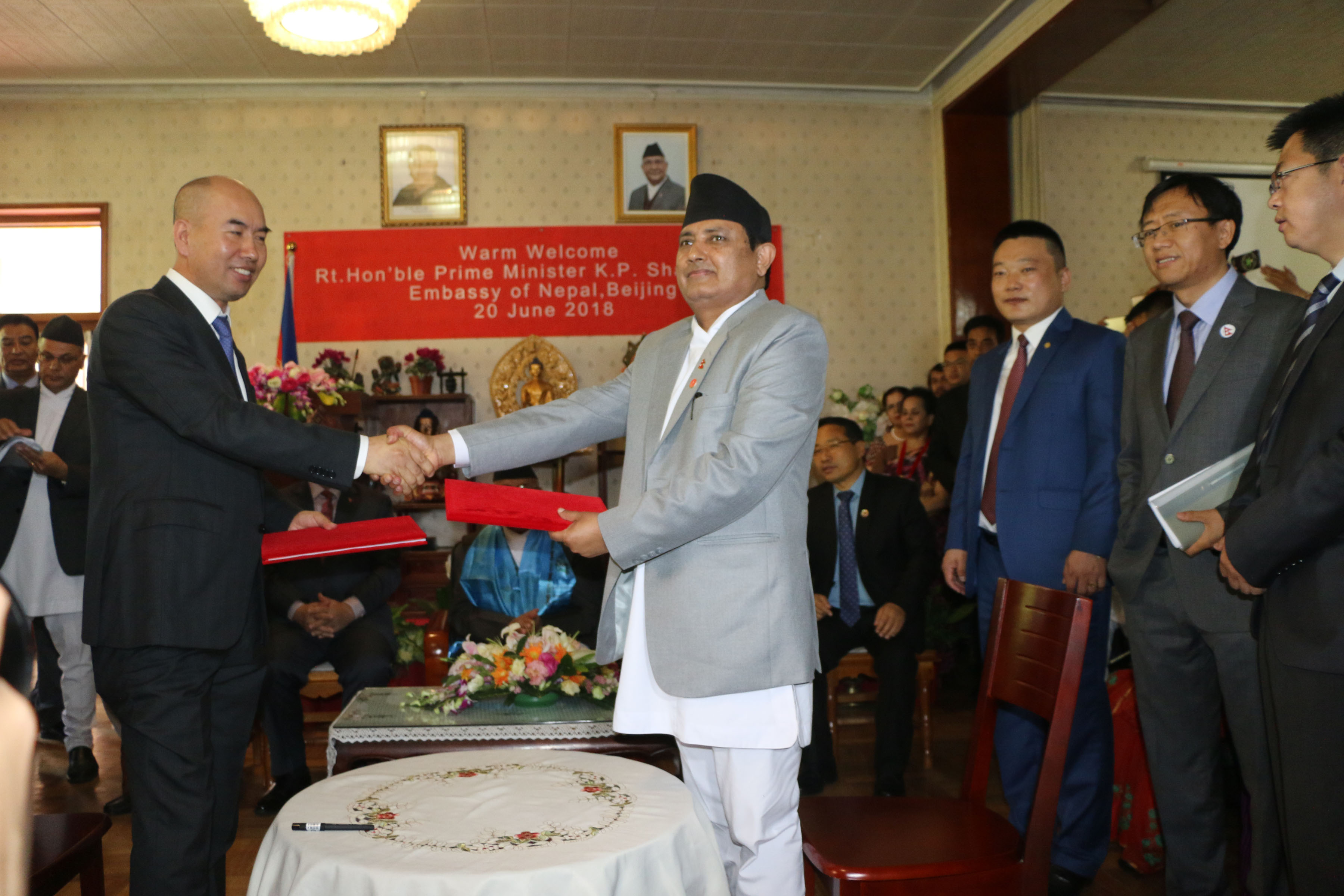 आठ परियोजना अगाडि बढाउन समझदारीपत्रमा हस्ताक्षर