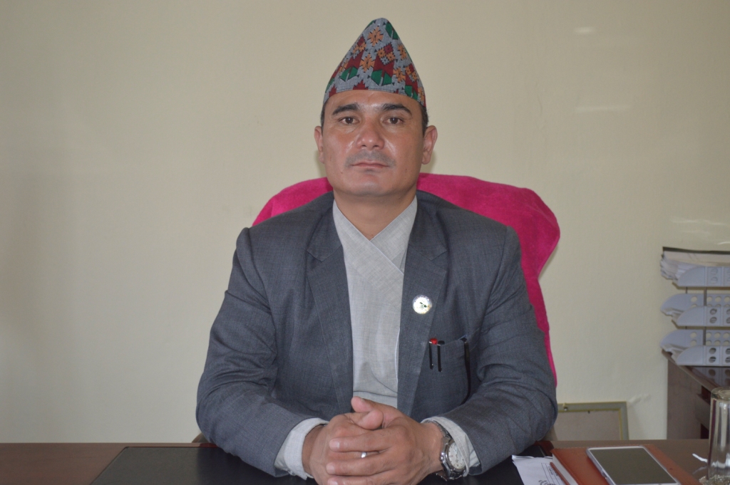 मन्त्री बुढाका राजनीतिक  उतारचढाव र संघर्षका ती दिन ,गाविस अध्यक्षसम्म हुन्छु सोचेको थिए, मन्त्री भए