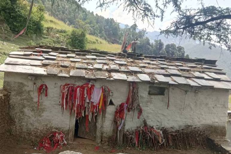 समाज मष्टा मन्दिर संरक्षणमा राज्यको ध्यान नपुगेको स्थानीयको गुनासो