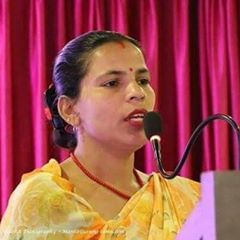 अम्बिका भण्डारी तिजको कोसेली ‘फुल फुल्यो बजारमा