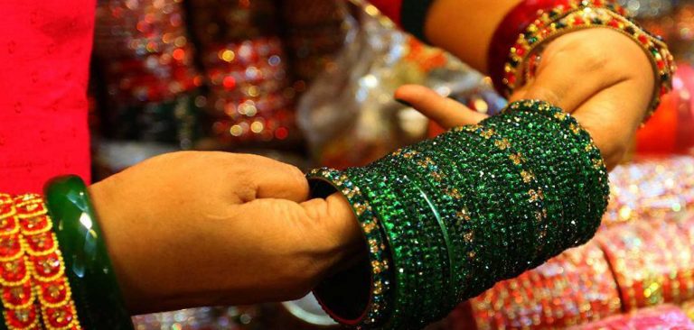साउनमा हरियो–पहेँलो चुरा