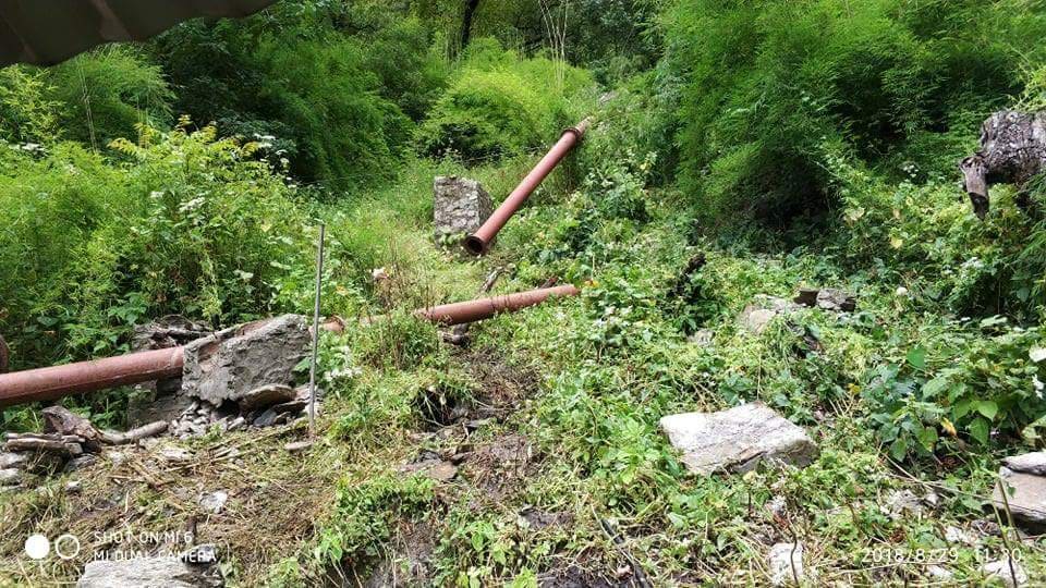 विद्युतको रिण तिर्न नपाउँदै पहिरोले वगायो विद्युत