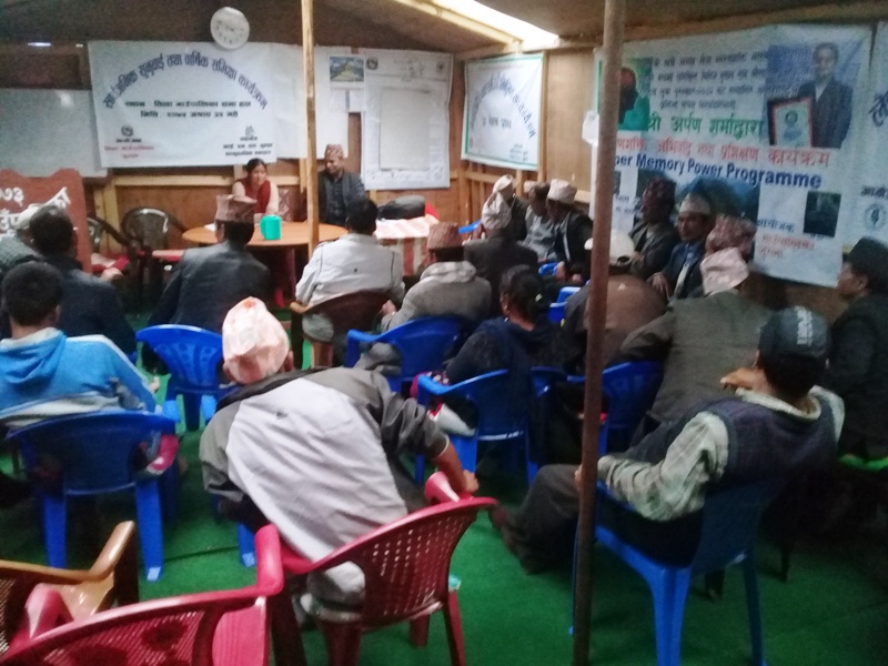 जुम्लामा तलब माग्दै शिक्षकद्वारा तिला गाउँपालिकामा धर्ना