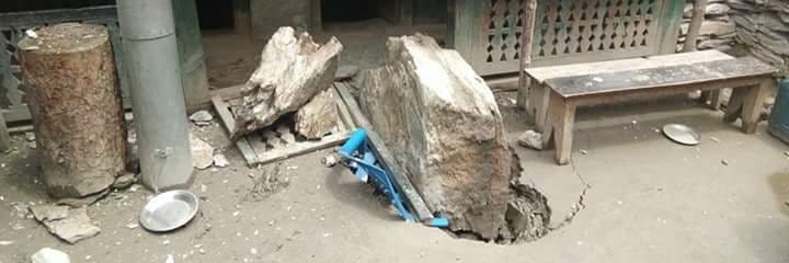 डोल्पामा ढुङ्गा लागेर घाईते