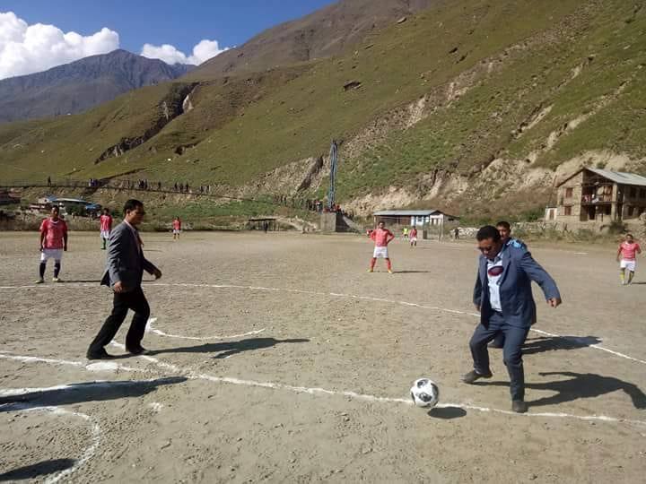 दुनैमा खेलकुद , उचित खेल मैदान नहुँदा खेलाडी हैरान