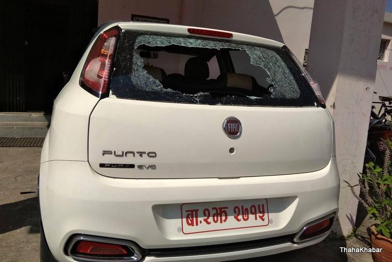 निर्मलाका दोषीलाई कारबाही माग गर्दै नेविसंघको कञ्चनपुर बन्द, सरकारी कार्यालयमा तोडफोड