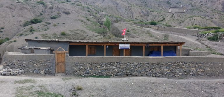 एकै जिल्लामा दुई शैक्षिक सत्र