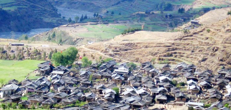 सरकारको प्रतीक्षामा थवाङ