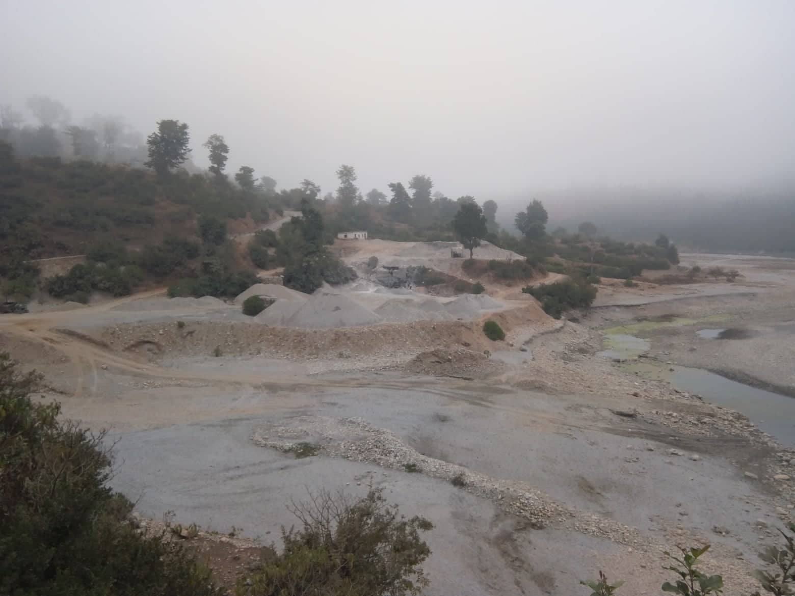 दताविना क्रसर उद्योग सञ्चालन