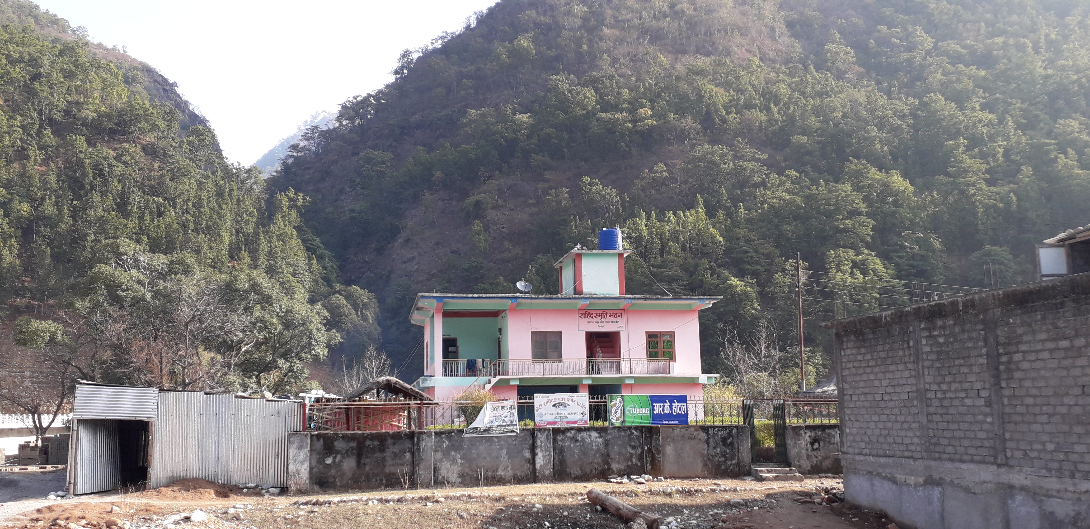 शहीद स्मृति पार्क ओझेलमा