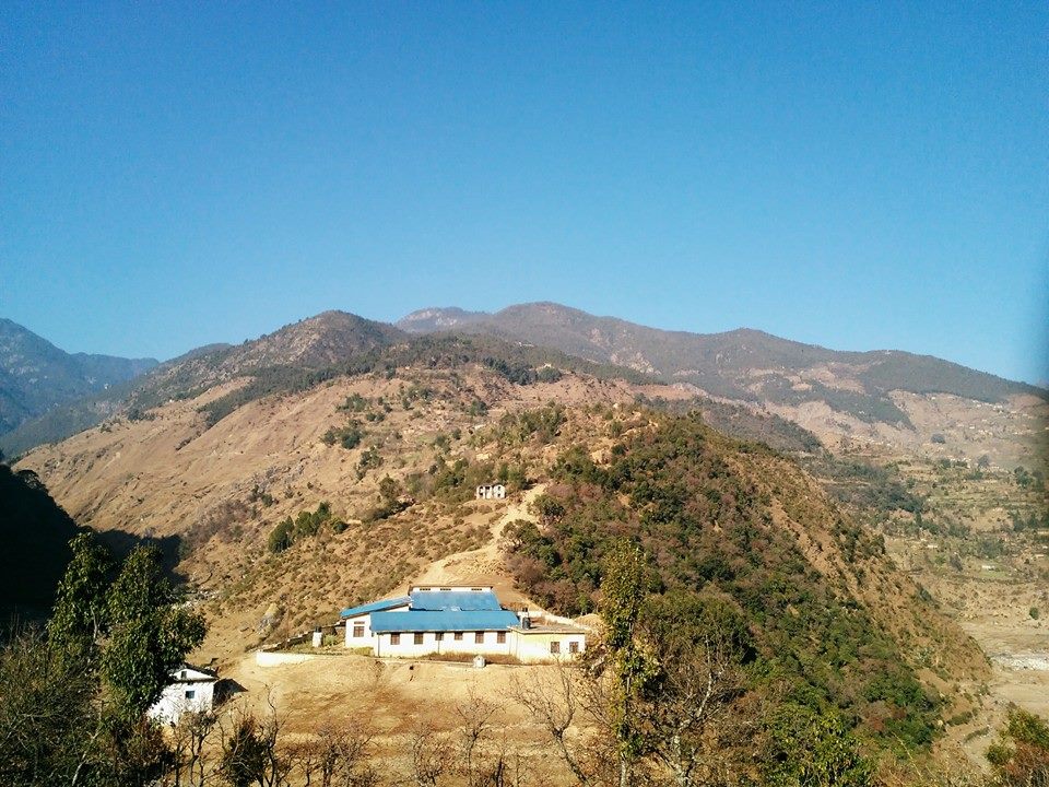 उपकरण छ, चिकित्सक छैनन्