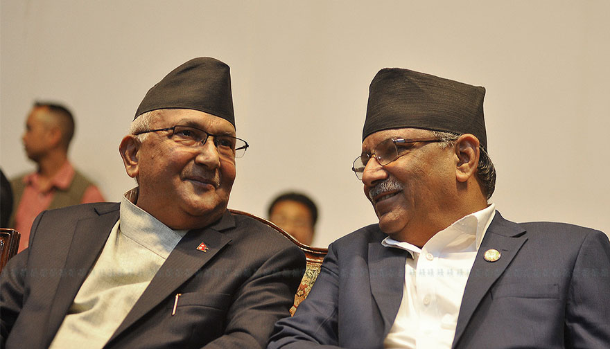 भारतीय नाकाबन्दीविरुद्ध बोलेका ओली–प्रचण्ड भारत–पाक युद्धमा किन बोलेनन् ?