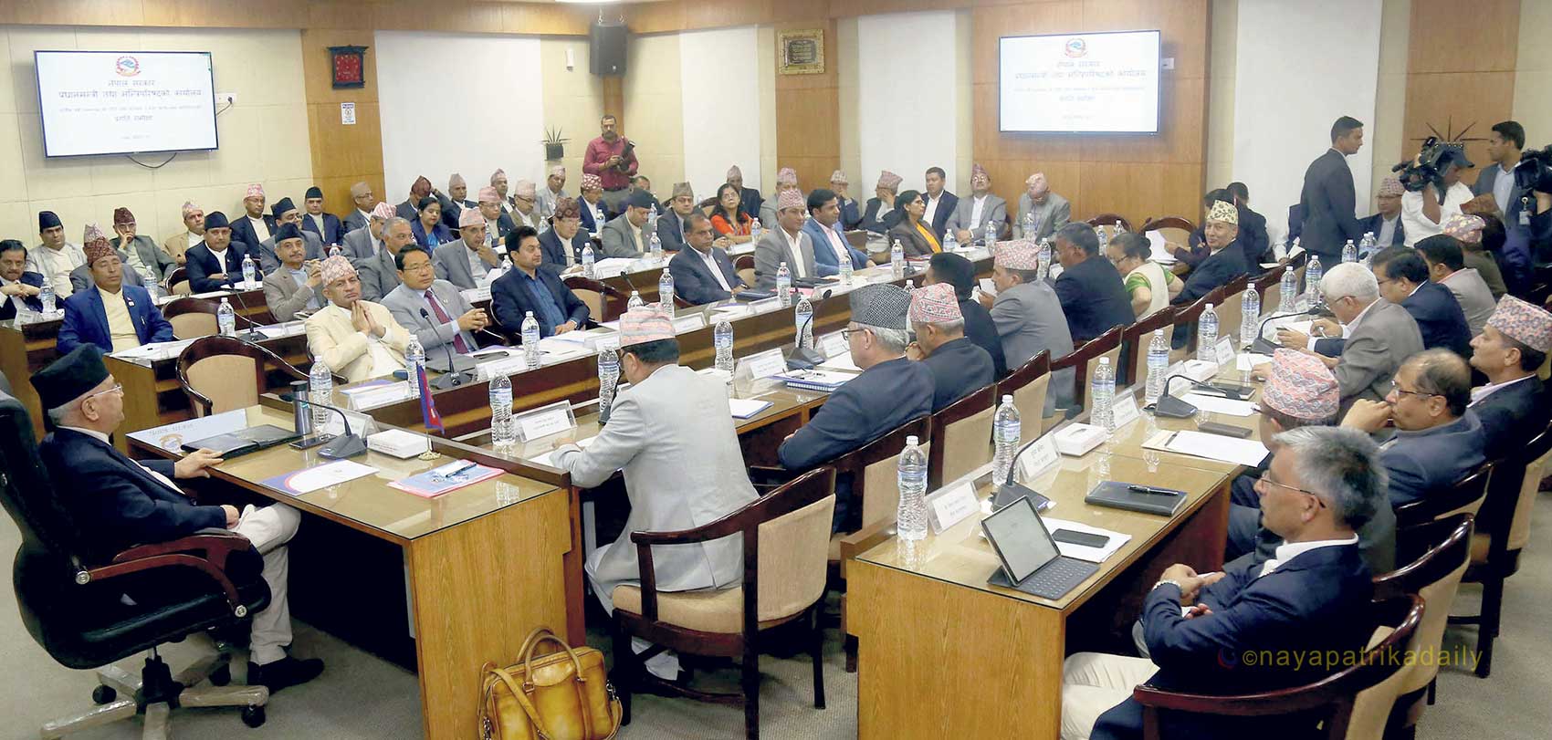 सरकारको वार्षिक समीक्षामा मन्त्रालयगत ब्रिफिङ