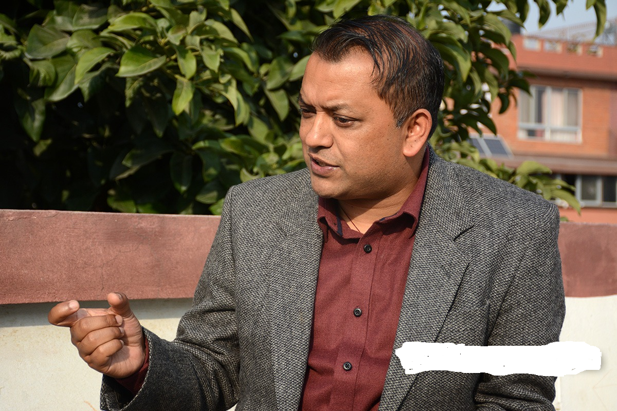 सभामुख महरामाथि छानबिन हुनुपर्ने गगन थापाको माग